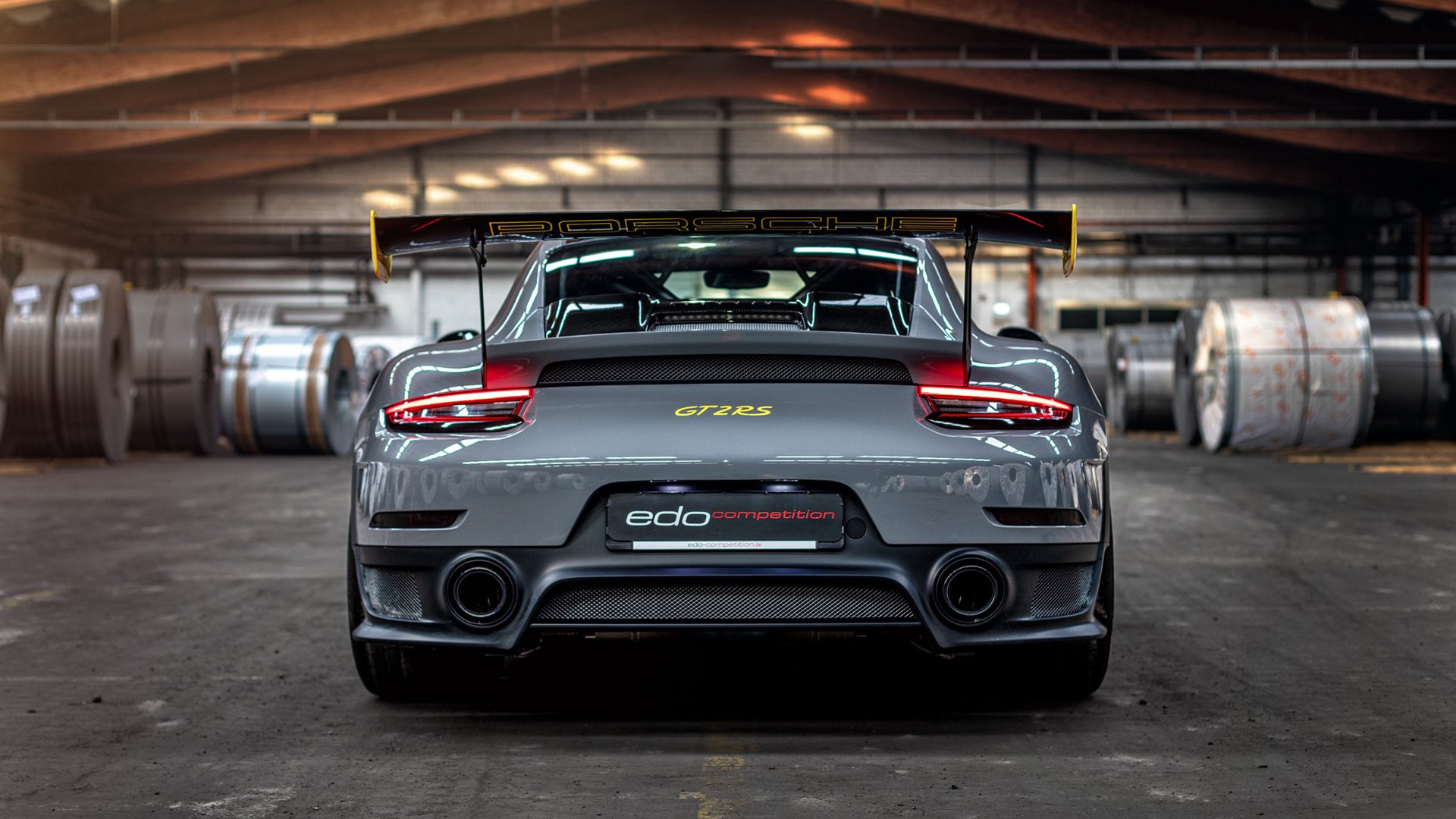 _校园网络球联赛：点燃学生的运动梦想_，校园网球场