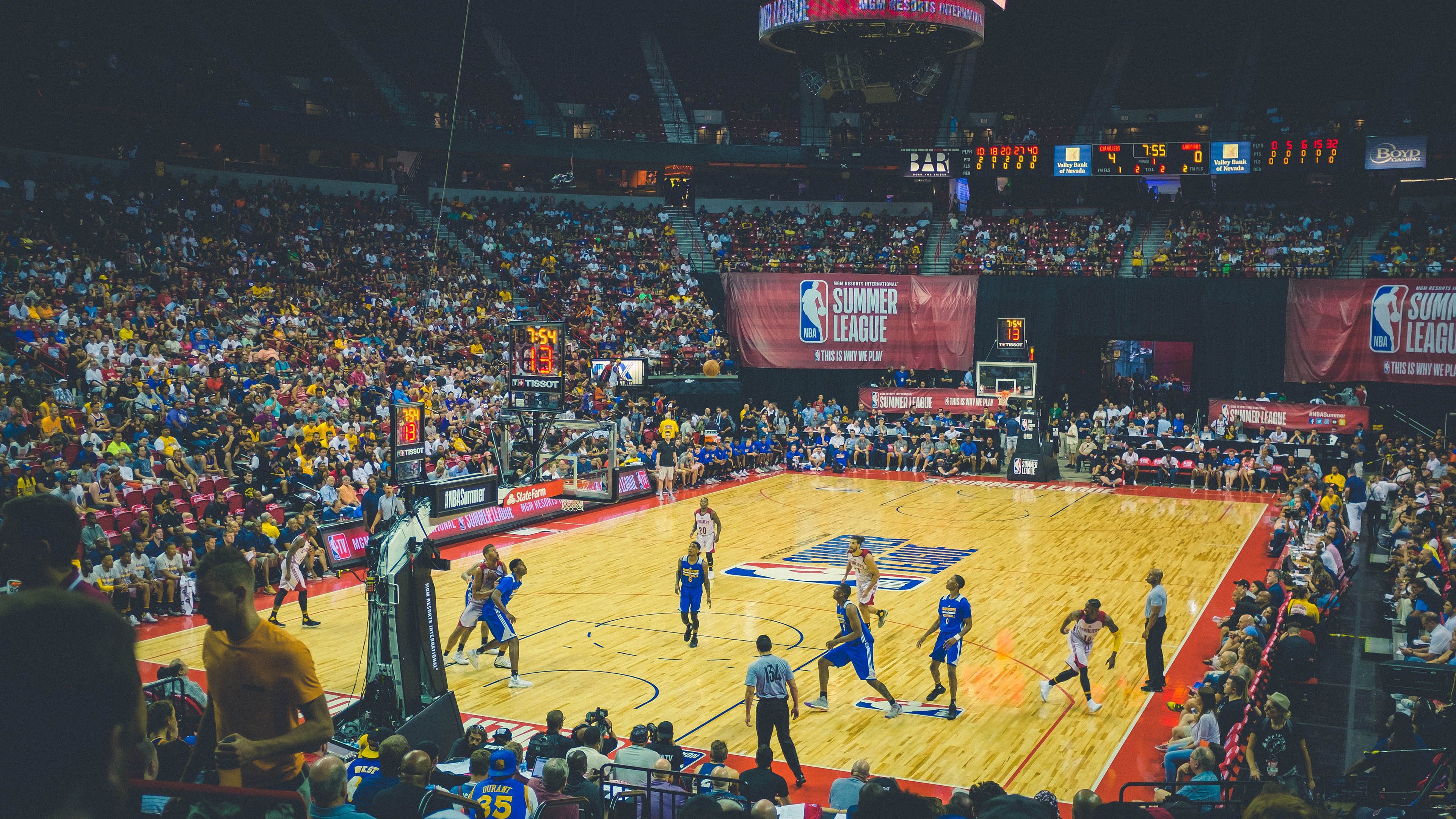 国家队训练营引进模拟裁判系统提升判罚应对能力，国家队训练基地在哪里