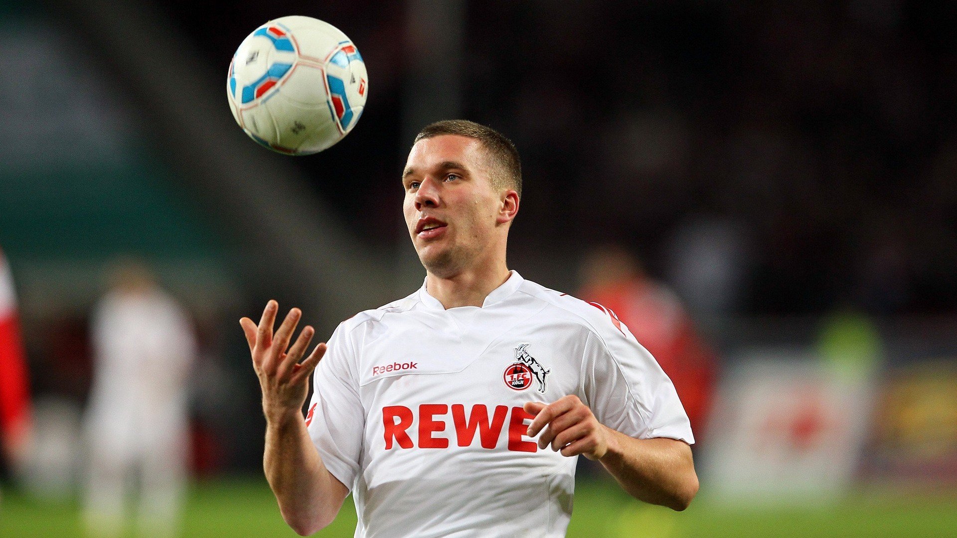 ayx爱游戏官网-美洲杯球员的身体素质提升，美洲杯身体对抗